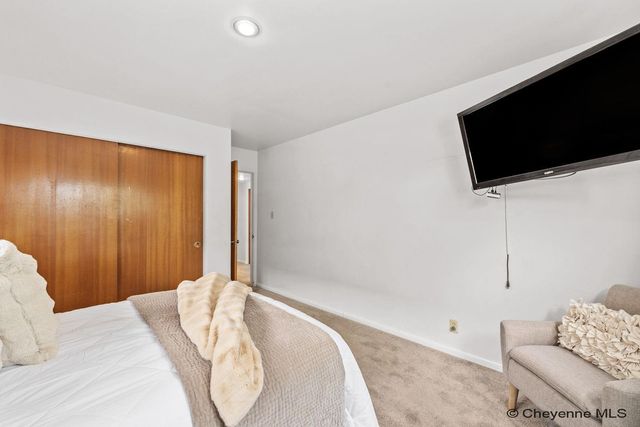 3533 MCCOMB AVE, Cheyenne, WY 82001