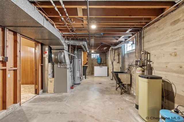 3533 MCCOMB AVE, Cheyenne, WY 82001