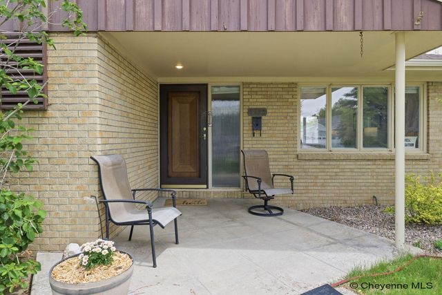 3533 MCCOMB AVE, Cheyenne, WY 82001