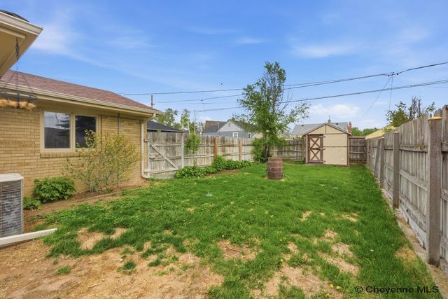 3533 MCCOMB AVE, Cheyenne, WY 82001