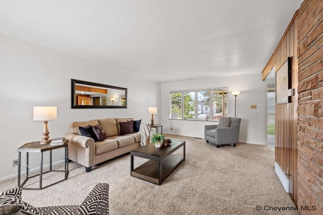 3533 MCCOMB AVE, Cheyenne, WY 82001