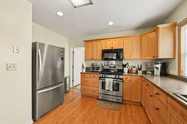 1254 Thomas Avenue, Saint Paul, MN 55104