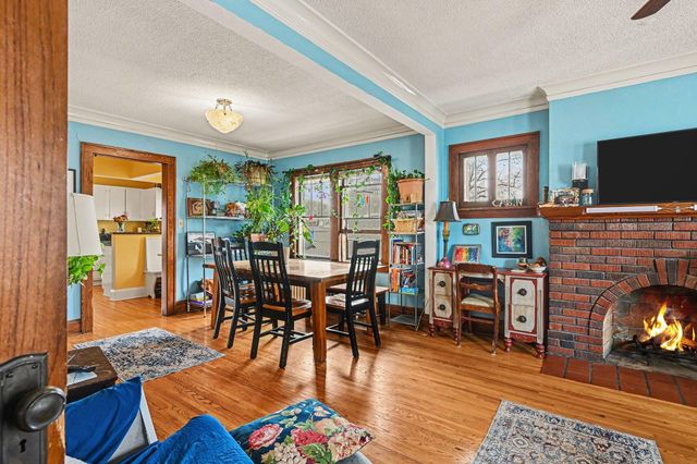 1254 Thomas Avenue, Saint Paul, MN 55104
