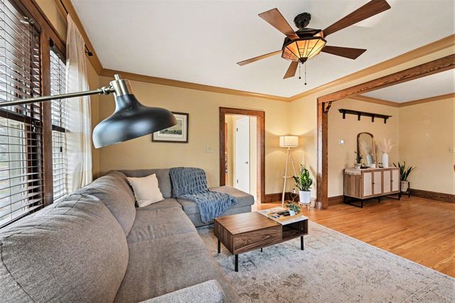 1254 Thomas Avenue, Saint Paul, MN 55104