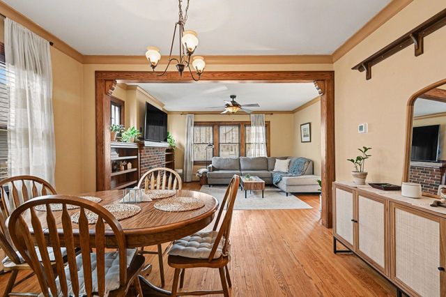 1254 Thomas Avenue, Saint Paul, MN 55104