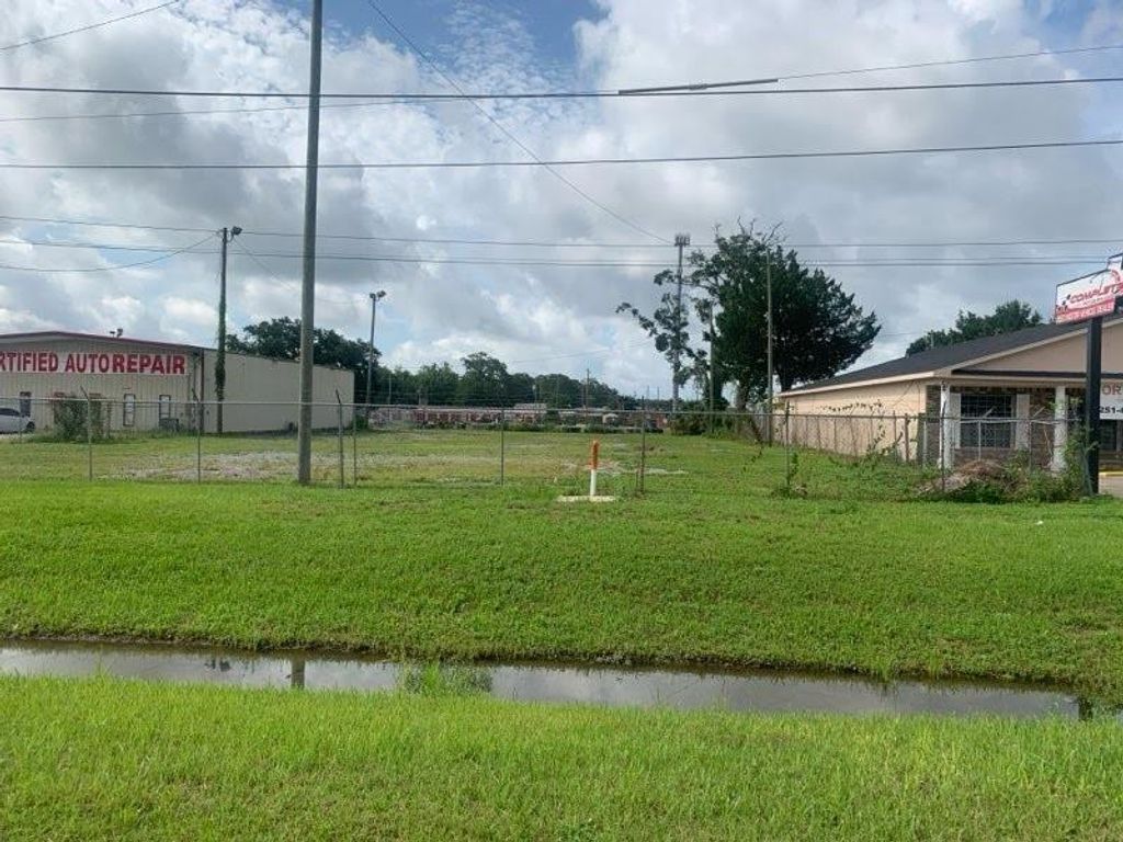 4410 Rangeline Road, Mobile, AL 36619 — exterior