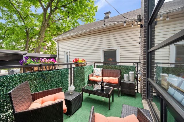 1349 N Leavitt Street 1B, Chicago, IL 60622