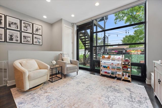 1349 N Leavitt Street 1B, Chicago, IL 60622