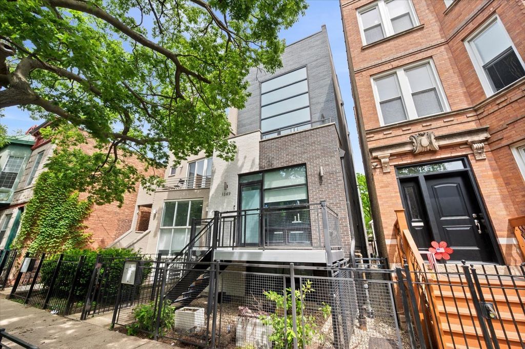 1349 N Leavitt Street 1B, Chicago, IL 60622