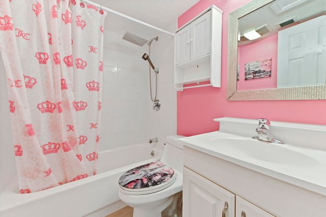 126 Sparrow Drive 22A, Royal Palm Beach, FL 33411