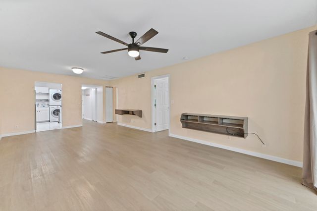 126 Sparrow Drive 22A, Royal Palm Beach, FL 33411