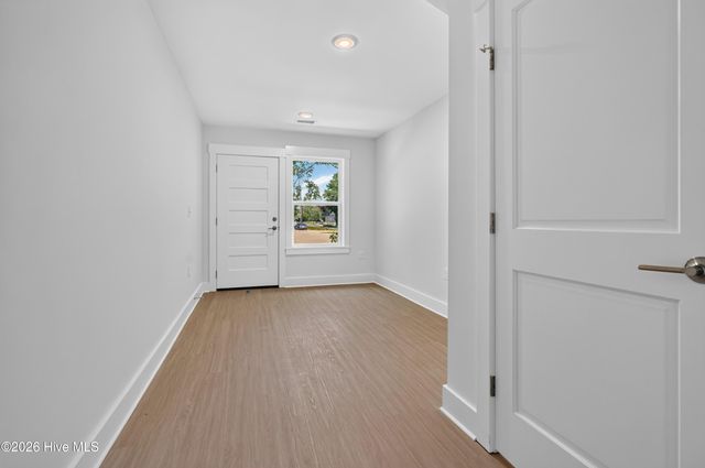 326 Forest Park Road B, Wilmington, NC 28409