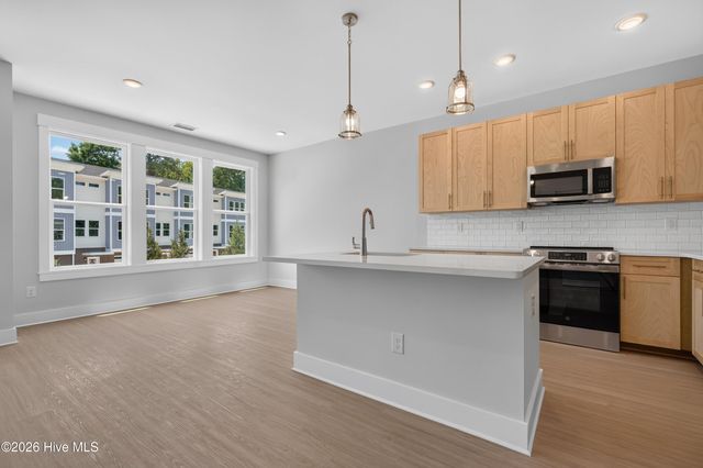 326 Forest Park Road B, Wilmington, NC 28409
