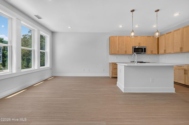 326 Forest Park Road B, Wilmington, NC 28409