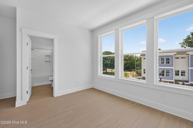 326 Forest Park Road B, Wilmington, NC 28409