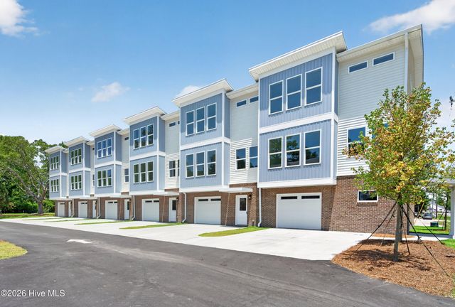 326 Forest Park Road B, Wilmington, NC 28409