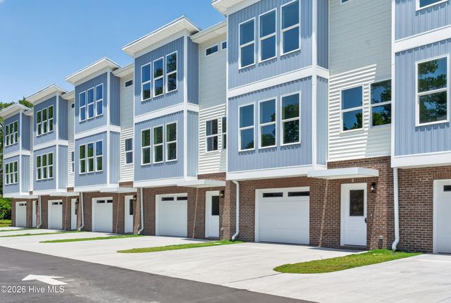 326 Forest Park Road B, Wilmington, NC 28409