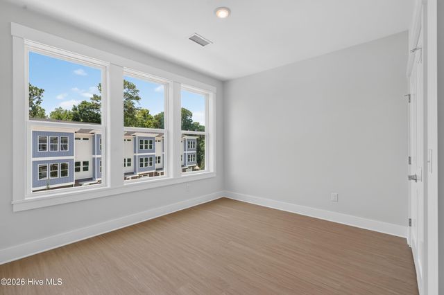326 Forest Park Road B, Wilmington, NC 28409