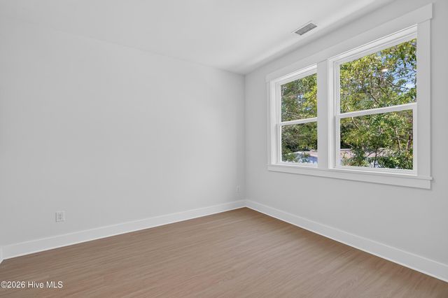 326 Forest Park Road B, Wilmington, NC 28409