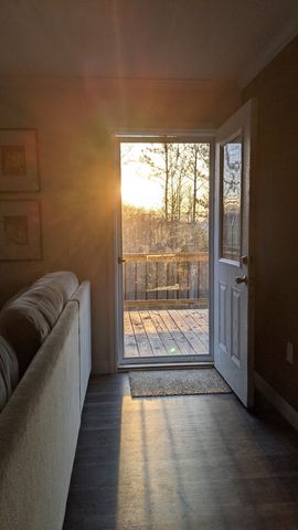 531 Pea Ridge Rd, Chestnut Mound, TN 38552