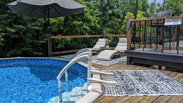 531 Pea Ridge Rd, Chestnut Mound, TN 38552