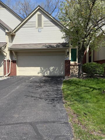 38320 Saratoga Circle, Farmington Hills, MI 48331