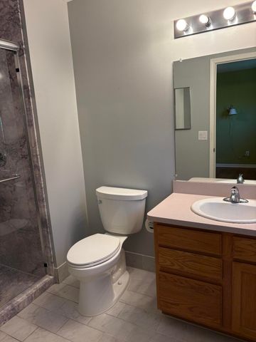 38320 Saratoga Circle, Farmington Hills, MI 48331