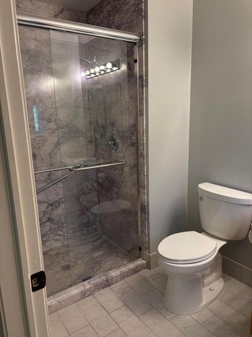 38320 Saratoga Circle, Farmington Hills, MI 48331