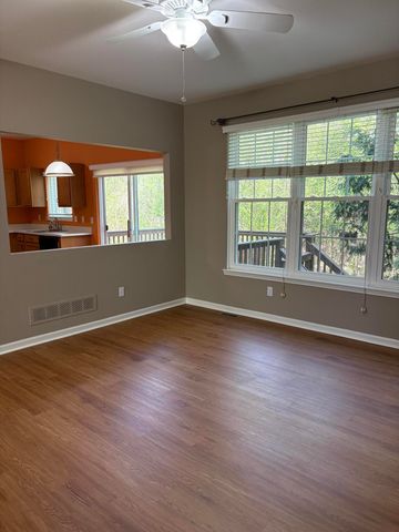 38320 Saratoga Circle, Farmington Hills, MI 48331