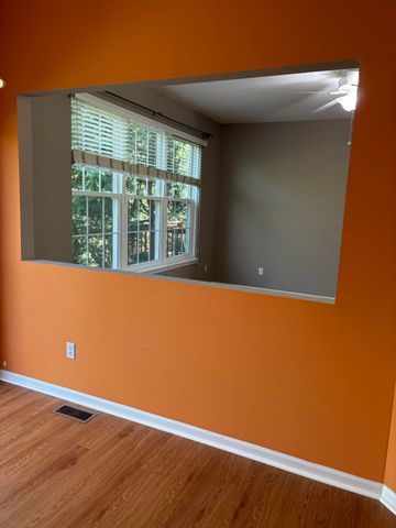 38320 Saratoga Circle, Farmington Hills, MI 48331