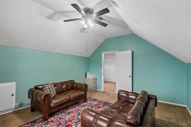 625 Fire Light Drive, Moore, OK 73160