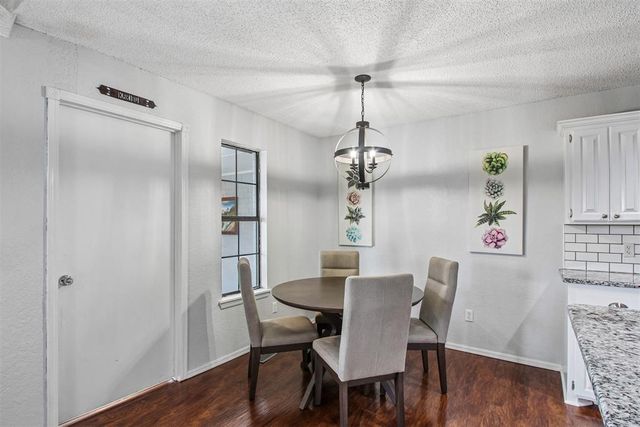 625 Fire Light Drive, Moore, OK 73160
