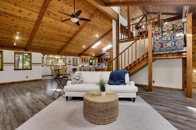 14333 Brooks Rd, Grass Valley, CA 95945