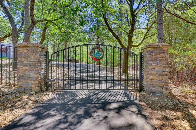 14333 Brooks Rd, Grass Valley, CA 95945