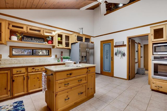14333 Brooks Rd, Grass Valley, CA 95945