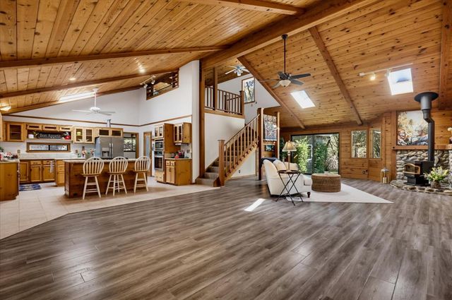 14333 Brooks Rd, Grass Valley, CA 95945