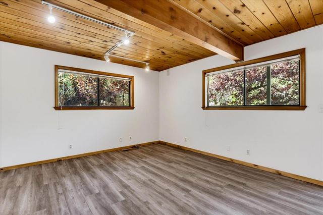 14333 Brooks Rd, Grass Valley, CA 95945