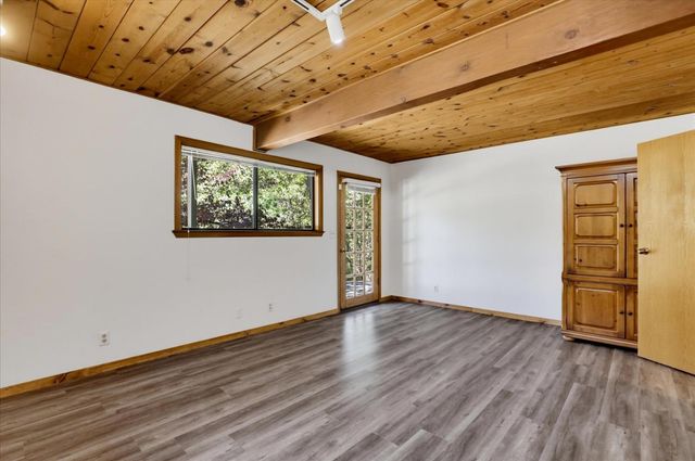 14333 Brooks Rd, Grass Valley, CA 95945