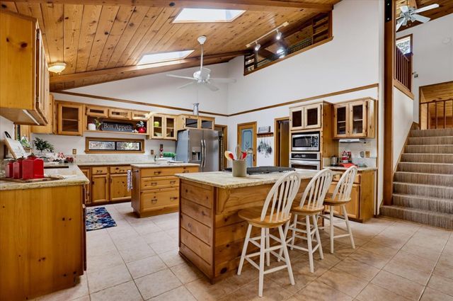 14333 Brooks Rd, Grass Valley, CA 95945