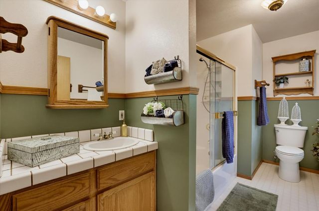 14333 Brooks Rd, Grass Valley, CA 95945