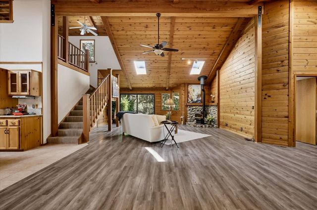 14333 Brooks Rd, Grass Valley, CA 95945
