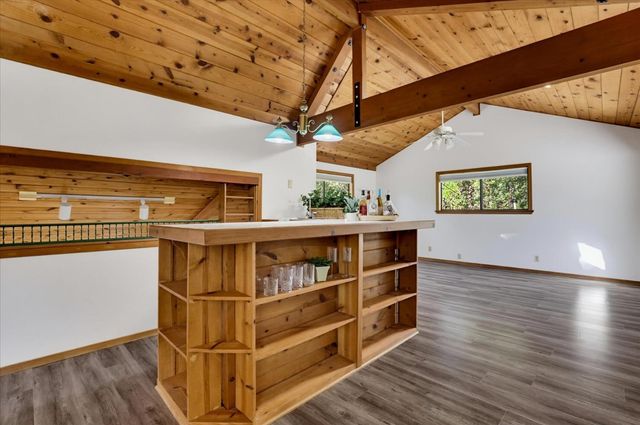 14333 Brooks Rd, Grass Valley, CA 95945
