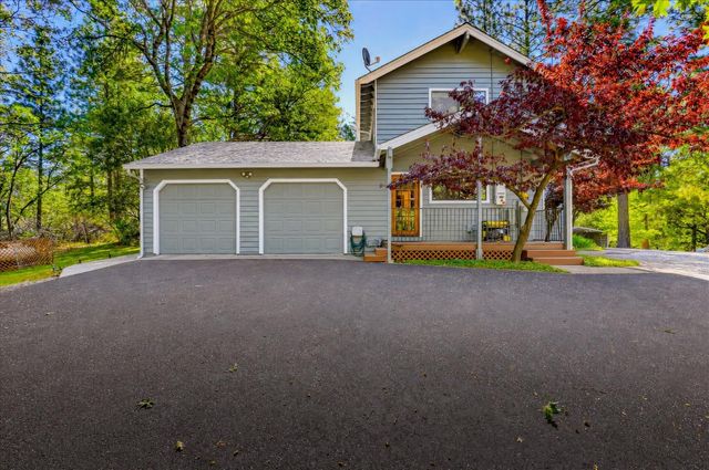 14333 Brooks Rd, Grass Valley, CA 95945