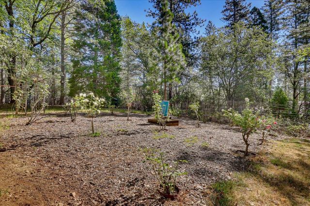 14333 Brooks Rd, Grass Valley, CA 95945