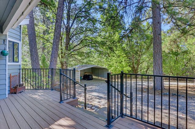14333 Brooks Rd, Grass Valley, CA 95945