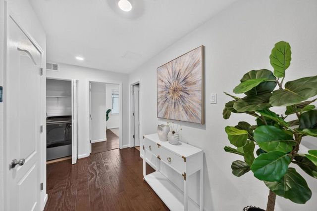 3077 Valley Of Hearts Delight Place 6, San Jose, CA 95136