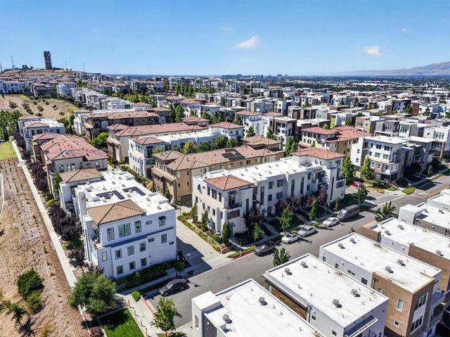 3077 Valley Of Hearts Delight Place 6, San Jose, CA 95136