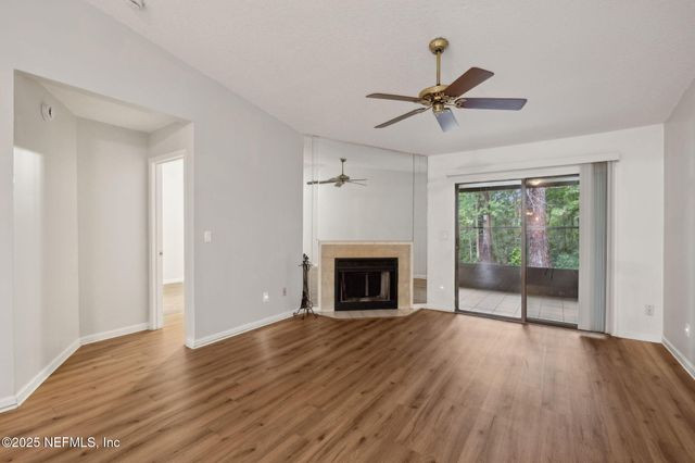 85 DEBARRY Avenue 2032, Orange Park, FL 32073