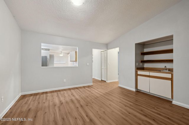 85 DEBARRY Avenue 2032, Orange Park, FL 32073