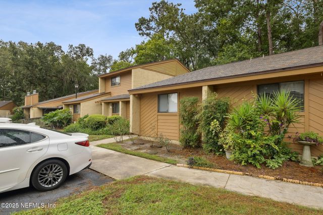 85 DEBARRY Avenue 2032, Orange Park, FL 32073